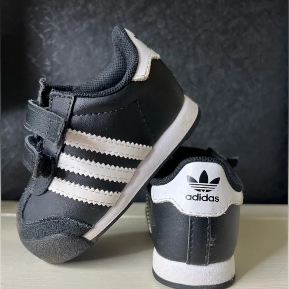 adidas gazelle silver green womens Adidas Samoa Classic Low-Top Sneakers for Men – Strada254